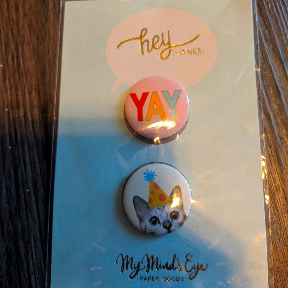 Cat pin